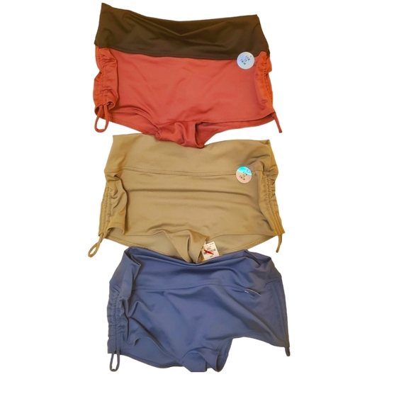 Lot of 3-Victoria’s Secret PINK Sport Gym to Swim Ruched Back Shorts - Picture 1 of 6